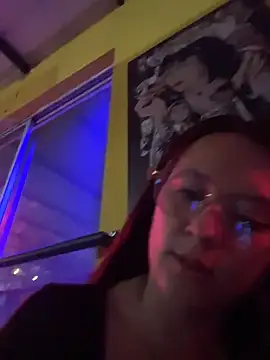 Zoe fire online show from 02-06-26, 03:22