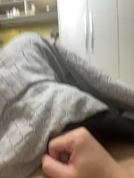 Sui0923 online show from 10-30-25, 03:35