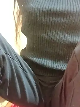 Snapshot of Juhi512 chatting on 01-15-26, 09:14 Juhi512 online show from 01-15-26, 09:14