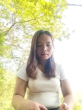 Nguyet2k4 online show from 05-14-26, 12:39
