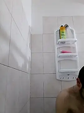 Snapshot of matutee229 chatting on 10-24-25, 10:28 matutee229 online show from 10-24-25, 10:28