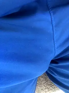 Snapshot of KneelToDaddy chatting on 10-16-25, 11:00 KneelToDaddy online show from 10-16-25, 11:00