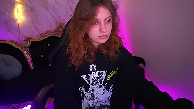 CuteeFoxy online show from 01-19-26, 02:54