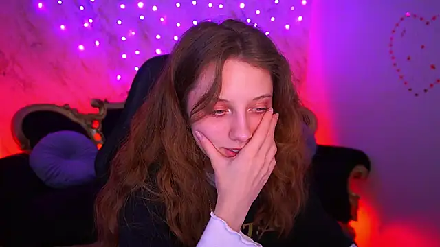 Snapshot of CuteeFoxy chatting on 02-23-26, 02:47 CuteeFoxy online show from 02-23-26, 02:47