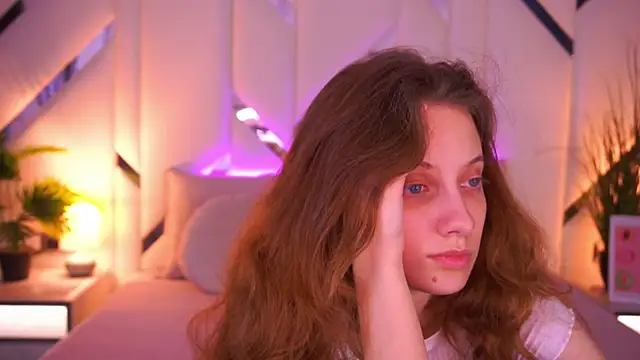 Snapshot of CuteeFoxy chatting on 03-09-26, 01:26 CuteeFoxy online show from 03-09-26, 01:26