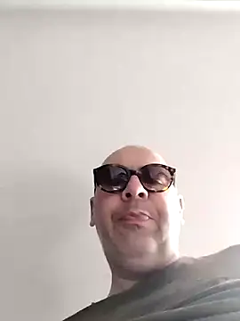 Snapshot of nicolaspgarnier chatting on 03-07-26, 10:34 nicolaspgarnier online show from 03-07-26, 10:34