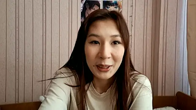 Snapshot of RegineBreyfogle chatting on 10-22-25, 10:15 RegineBreyfogle online show from 10-22-25, 10:15