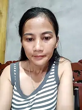 Snapshot of Miss-World00 chatting on 10-15-25, 02:28 Miss-World00 online show from 10-15-25, 02:28