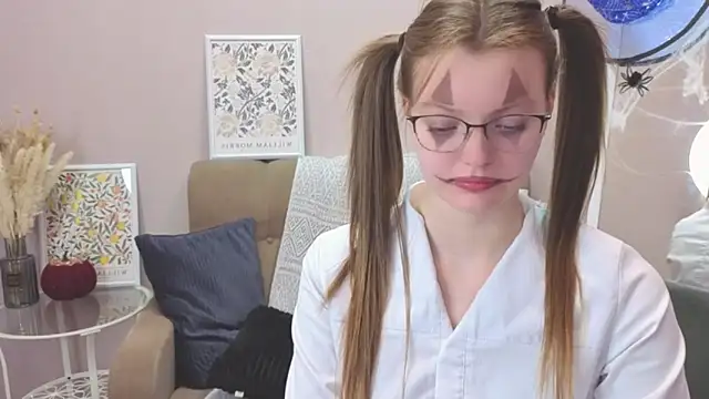 Dear Jessica online show from 10-30-25, 10:16