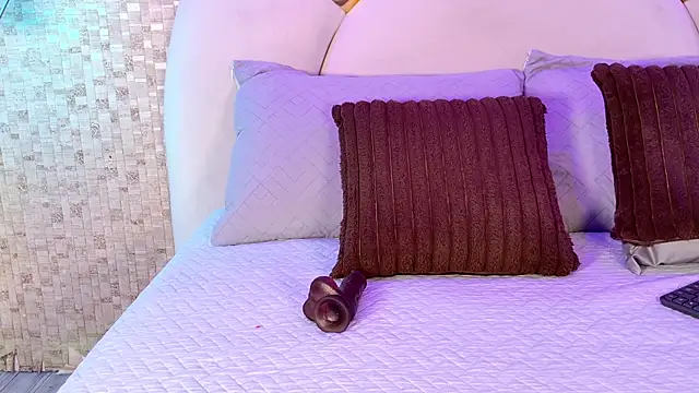 emmy rose25 online show from 03-24-26, 11:37