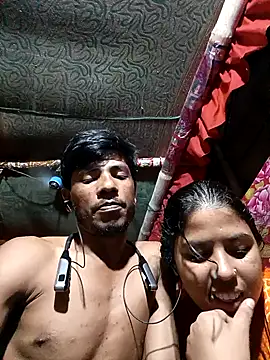 Snapshot of Pori_Moni1 chatting on 10-15-25, 07:47 Pori Moni1 online show from 10-15-25, 07:47