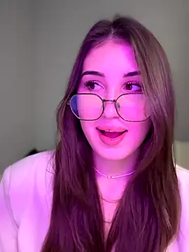 Snapshot of AuroraAmethyst chatting on 10-18-25, 01:34 AuroraAmethyst online show from 10-18-25, 01:34