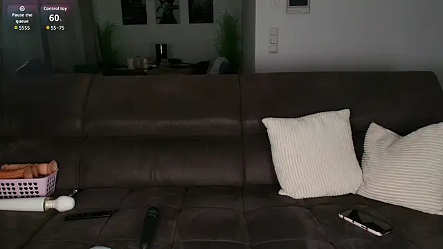 Snapshot of julialauren chatting on 01-18-26, 07:50 julialauren online show from 01-18-26, 07:50