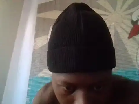 Snapshot of sensualitymax chatting on 10-22-25, 11:43 sensualitymax online show from 10-22-25, 11:43