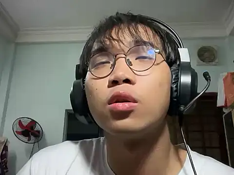 kave2033 online show from 11-27-25, 02:52