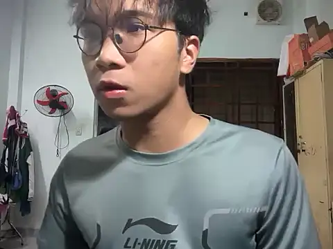 kave2033 online show from 12-14-25, 03:28