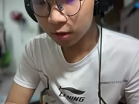 kave2033 online show from 02-05-26, 03:16