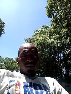 Snapshot of Musa2628 chatting on 10-21-25, 09:21 Musa2628 online show from 10-21-25, 09:21