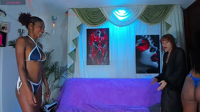 madams worker online show from 12-14-25, 08:02