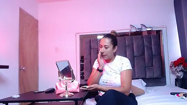 Salmma Milf online show from 05-11-26, 11:38