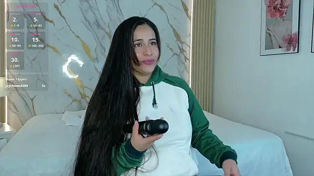 zoe longhair online show from 05-04-26, 08:16