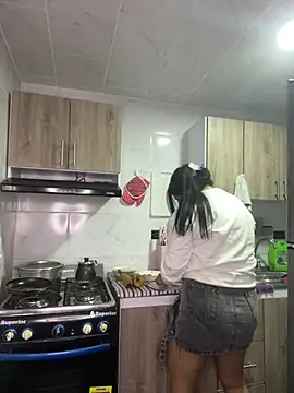 Snapshot of Mellani_luod chatting on 04-08-26, 01:05 Mellani luod online show from 04-08-26, 01:05