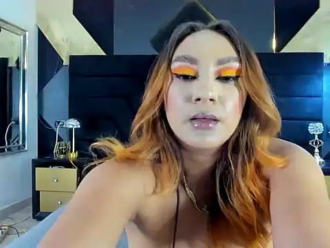 Snapshot of candiefox chatting on 10-24-25, 04:53 candiefox online show from 10-24-25, 04:53