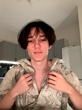 Snapshot of KristianGray chatting on 10-15-25, 04:07 KristianGray online show from 10-15-25, 04:07