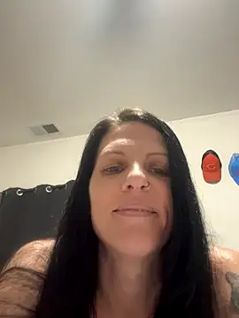Snapshot of anne126969 chatting on 10-14-25, 10:21 anne126969 online show from 10-14-25, 10:21