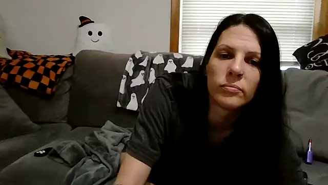 Snapshot of anne126969 chatting on 10-15-25, 01:11 anne126969 online show from 10-15-25, 01:11