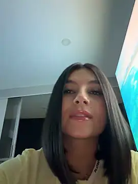 Snapshot of Rashel_Frost_ chatting on 11-22-25, 02:21 Rashel Frost online show from 11-22-25, 02:21