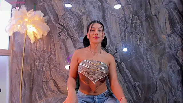 Snapshot of Rashel_Frost_ chatting on 11-24-25, 09:25 Rashel Frost online show from 11-24-25, 09:25