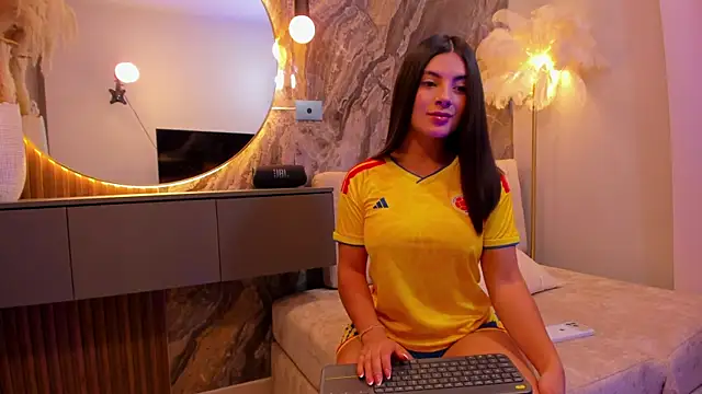 Rashel Frost  online show from 06-23-26, 05:00