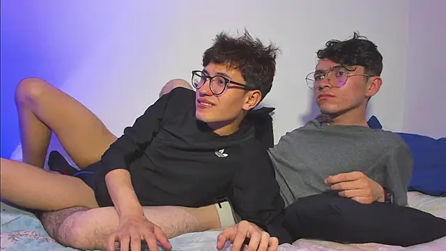 Snapshot of dani_angel_dark chatting on 11-06-25, 01:39 dani angel dark online show from 11-06-25, 01:39