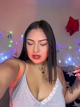 Snapshot of AbrilAw chatting on 01-07-26, 04:26 AbrilAw online show from 01-07-26, 04:26