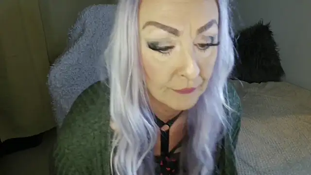 Snapshot of TheOGMiaMystique chatting on 11-01-25, 05:15 TheOGMiaMystique online show from 11-01-25, 05:15