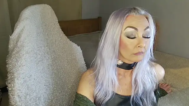 Snapshot of TheOGMiaMystique chatting on 02-21-26, 05:47 TheOGMiaMystique online show from 02-21-26, 05:47