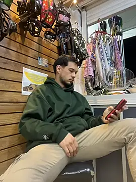 Leonardmoppet online show from 02-12-26, 12:16