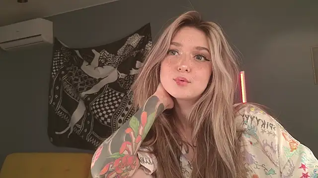 BellaSink online show from 05-08-26, 04:01