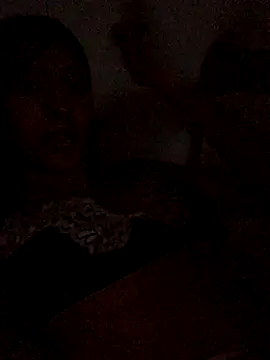 Snapshot of santosz83 chatting on 10-18-25, 04:59 santosz83 online show from 10-18-25, 04:59