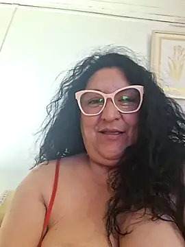 Snapshot of Caritovivi chatting on 10-16-25, 05:41 Caritovivi online show from 10-16-25, 05:41