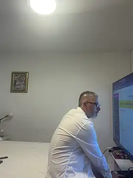 roygomez online show from 10-20-25, 11:38