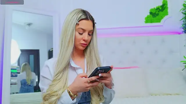 AriannaSins online show from 01-27-25, 12:58