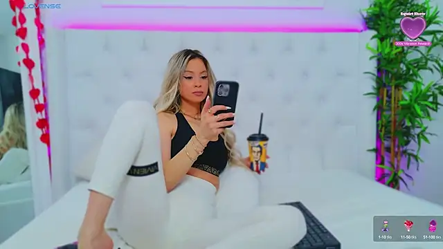 AriannaSins online show from 03-06-25, 04:38