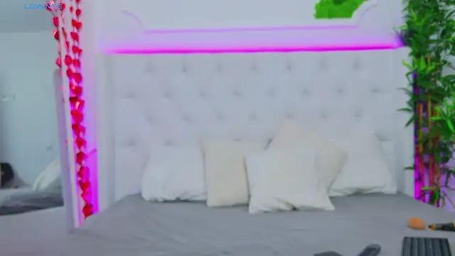 AriannaSins online show from 03-10-25, 01:21