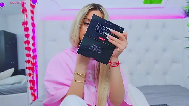 AriannaSins online show from 03-11-25, 04:29