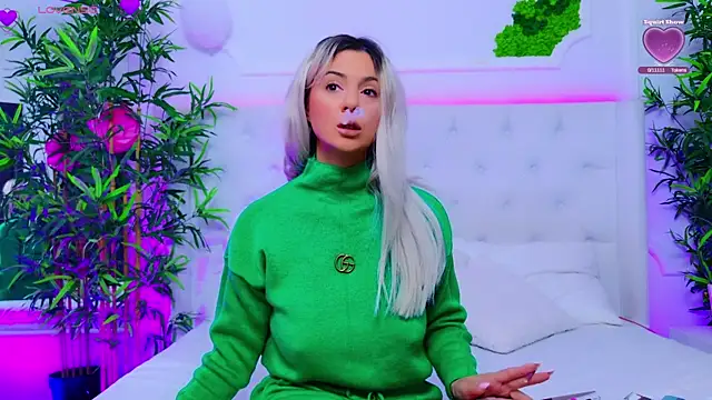 AriannaSins online show from 09-30-25, 12:21