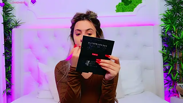 AriannaSins online show from 12-03-25, 01:20