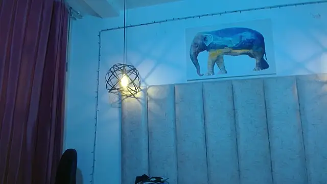 antonella rosecs online show from 11-18-25, 04:28