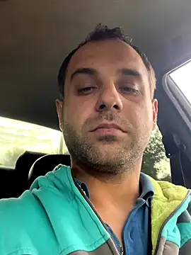 Snapshot of AndyLynn chatting on 10-22-25, 11:43 AndyLynn online show from 10-22-25, 11:43